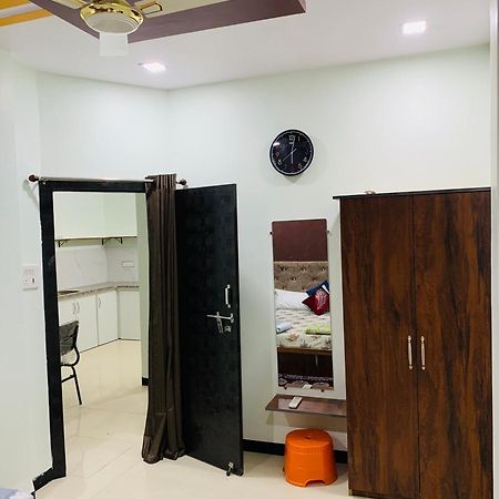 Manjushree Guest House Ujjain Ngoại thất bức ảnh