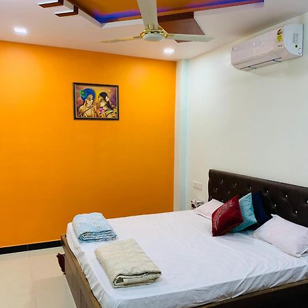 Manjushree Guest House Ujjain Ngoại thất bức ảnh
