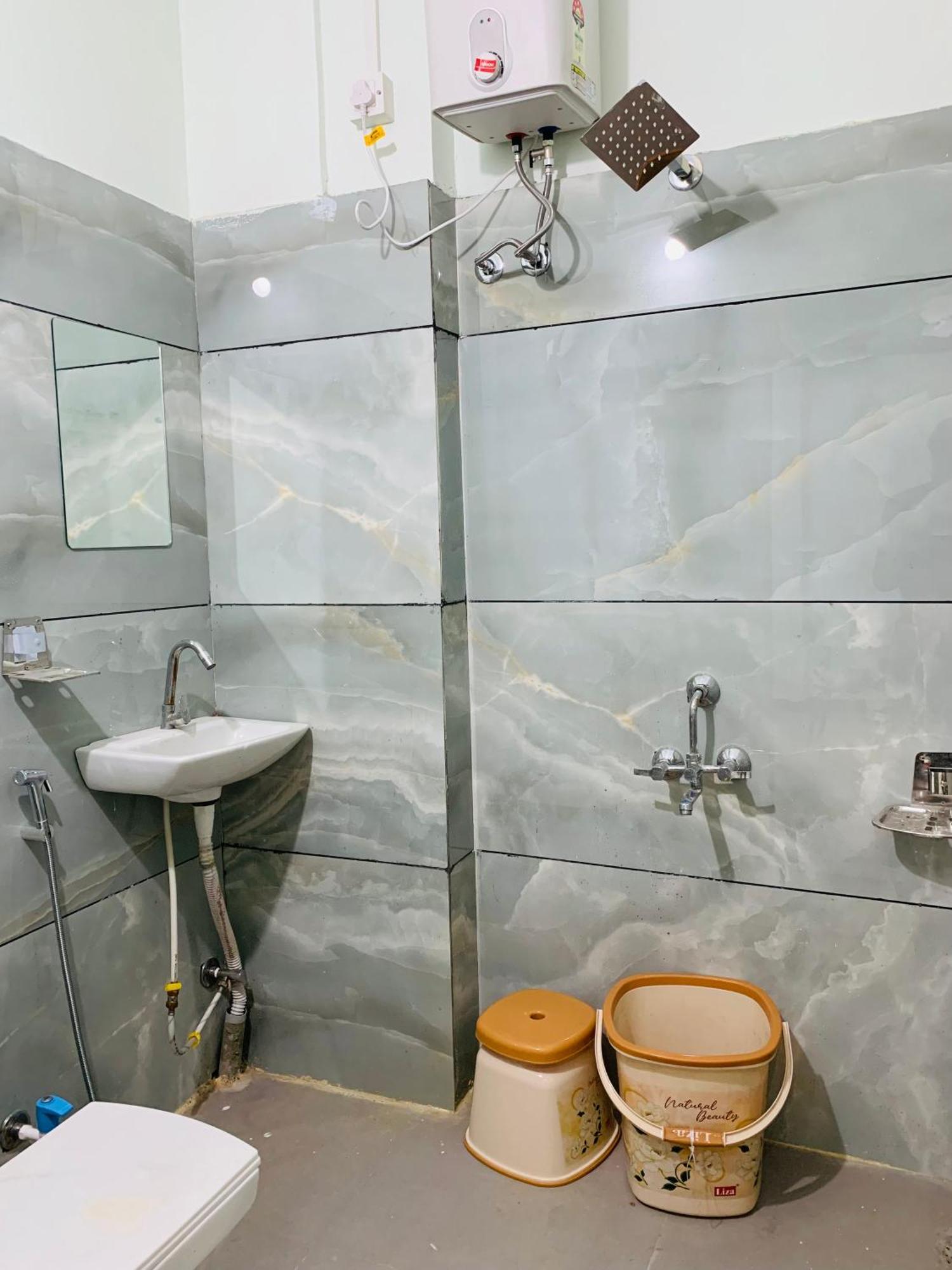 Manjushree Guest House Ujjain Ngoại thất bức ảnh