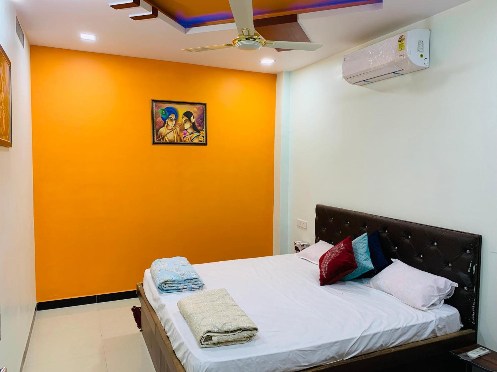 Manjushree Guest House Ujjain Ngoại thất bức ảnh