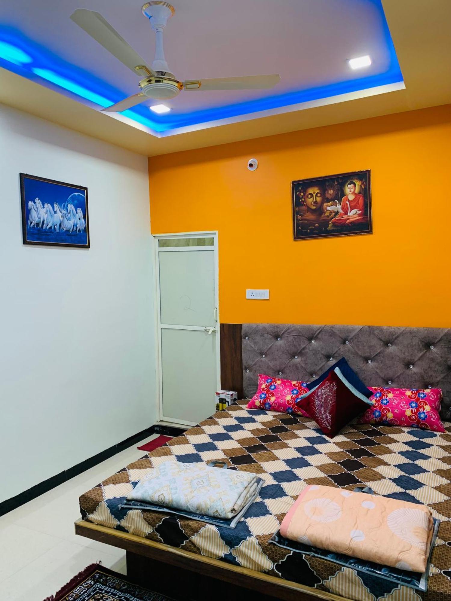 Manjushree Guest House Ujjain Ngoại thất bức ảnh