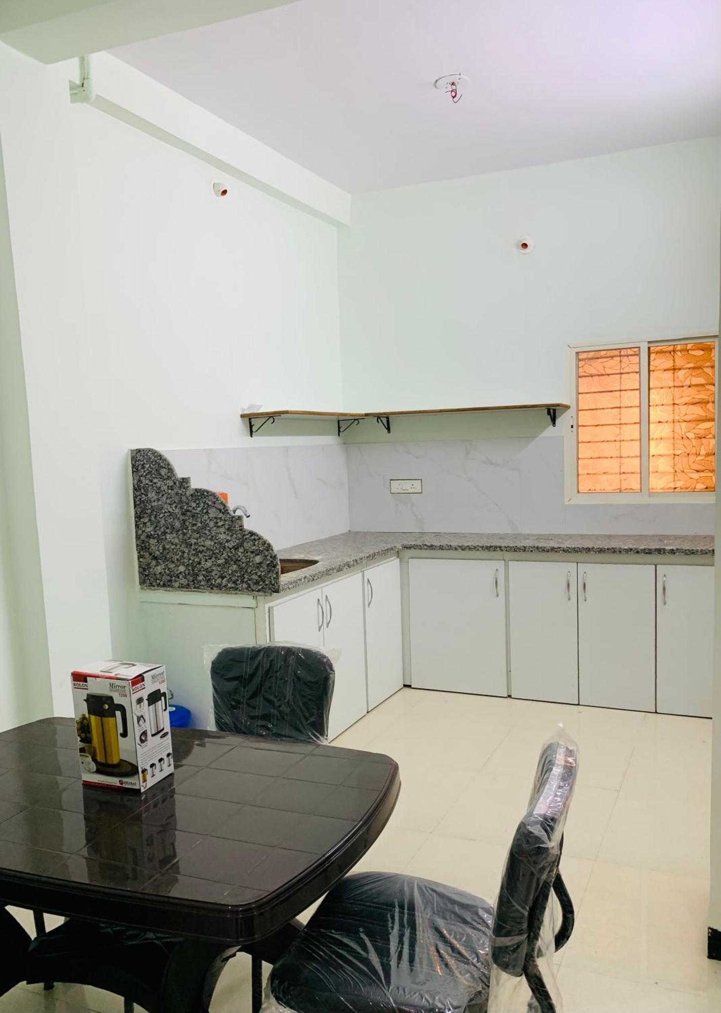 Manjushree Guest House Ujjain Ngoại thất bức ảnh